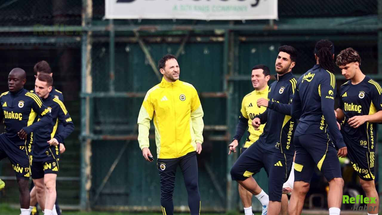 Beşiktaş Ve Fenerbahçe Kampa Girdi (2)