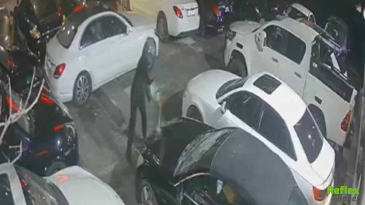 İstanbulda Şoke Eden İntikam Galeriyi Ateşe Verdiler Villaya Kurşun Sıktılar-1