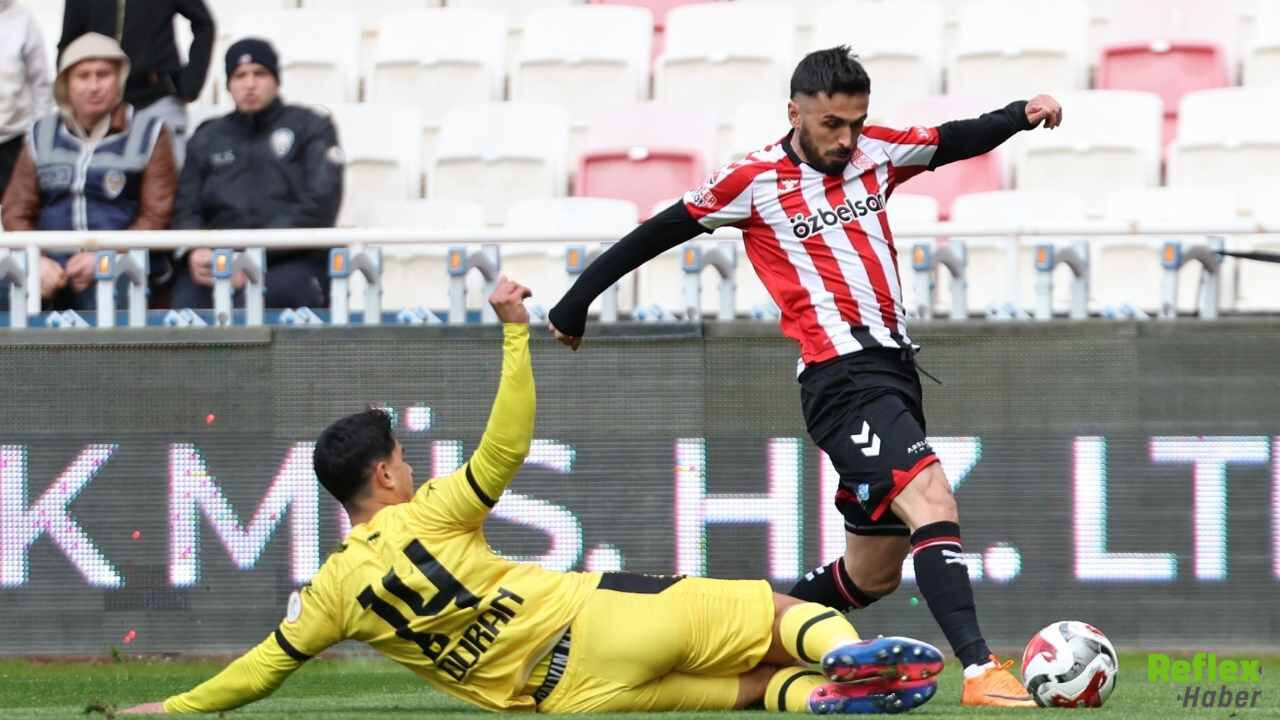 İstanbulspor, Sivasspor Deplasmanında 3 Golle Kazandı