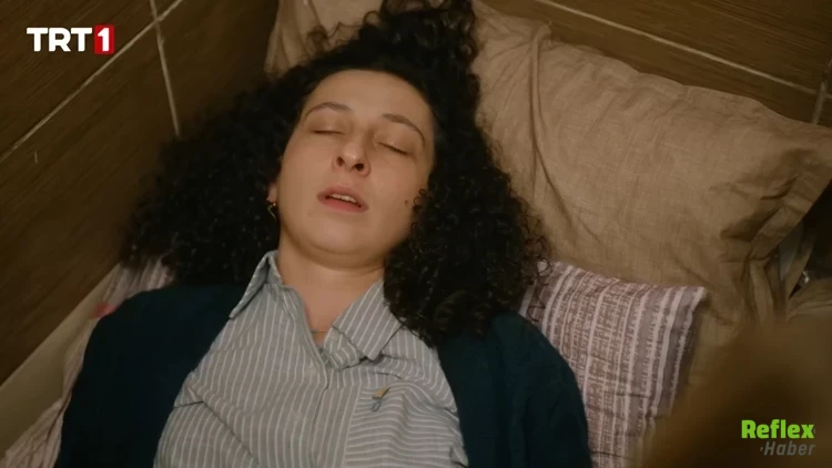 Taşacak Bu Deniz Emine Öldü Mü Ölecek Mi 3