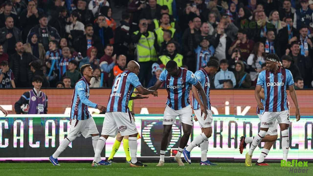 Trabzonspor Galatasaray’ı Devirdi! Derbide Kazanan Bordo Mavililer Oldu3