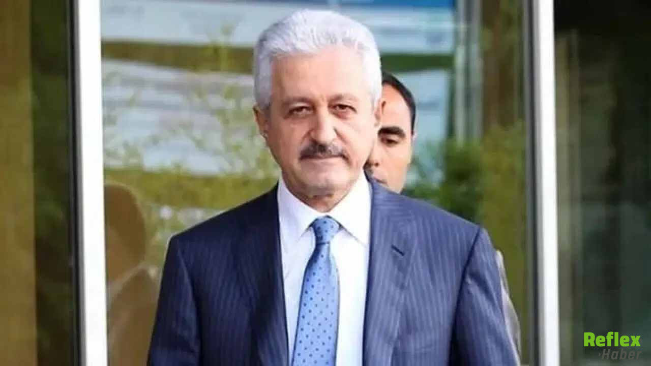 Mehmet Ali Aydınlar Kimdir