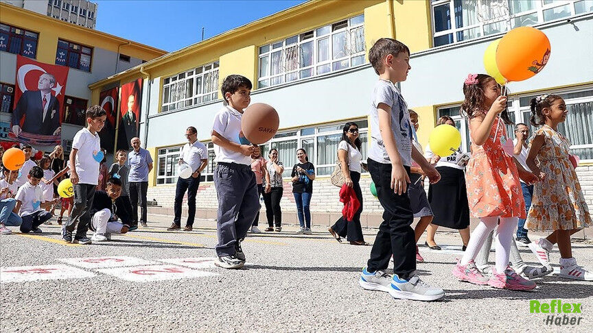 Okullar Tatil Mi Cuma