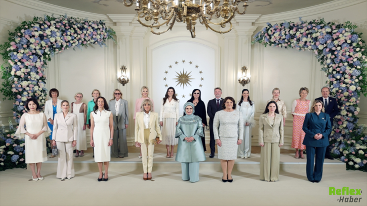 Güney Kore First Lady'sinden Emine Erdoğan'a Anlamlı Jest! Hediye