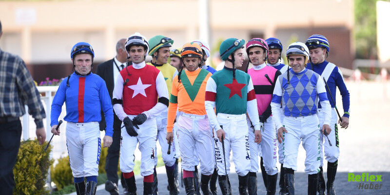 Jokeyler At Binmiyor