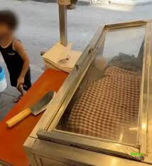 Çocuğuna 2 Lahmacun İsteyene Azar Atan Esnafın Tezgâhı Kapandı 1